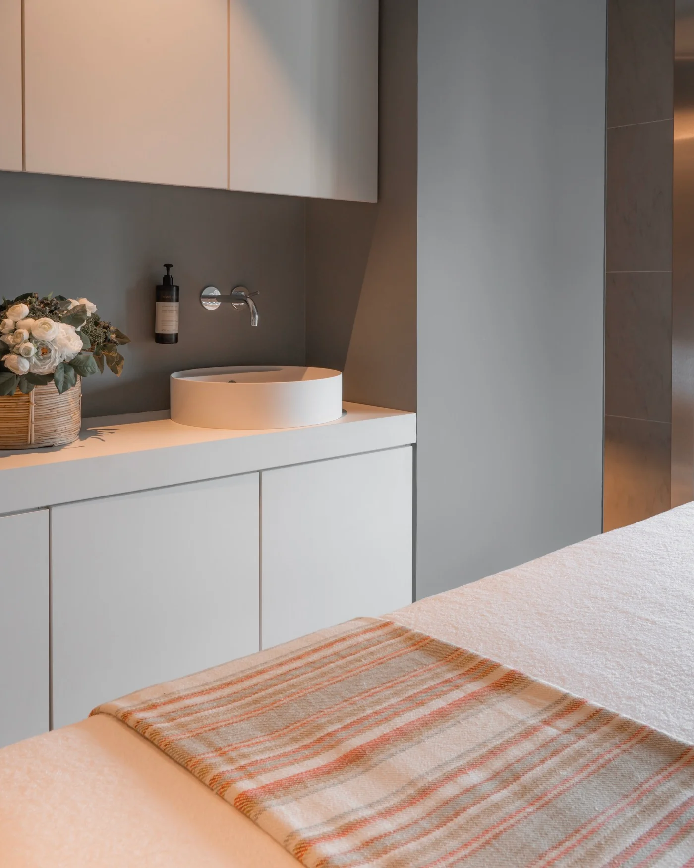 Domaine Reine Margot - Issy-Les-Moulineaux - Massage 30 Min et 90 Min d'Accès Au Spa (2 Personnes) - Image 8
