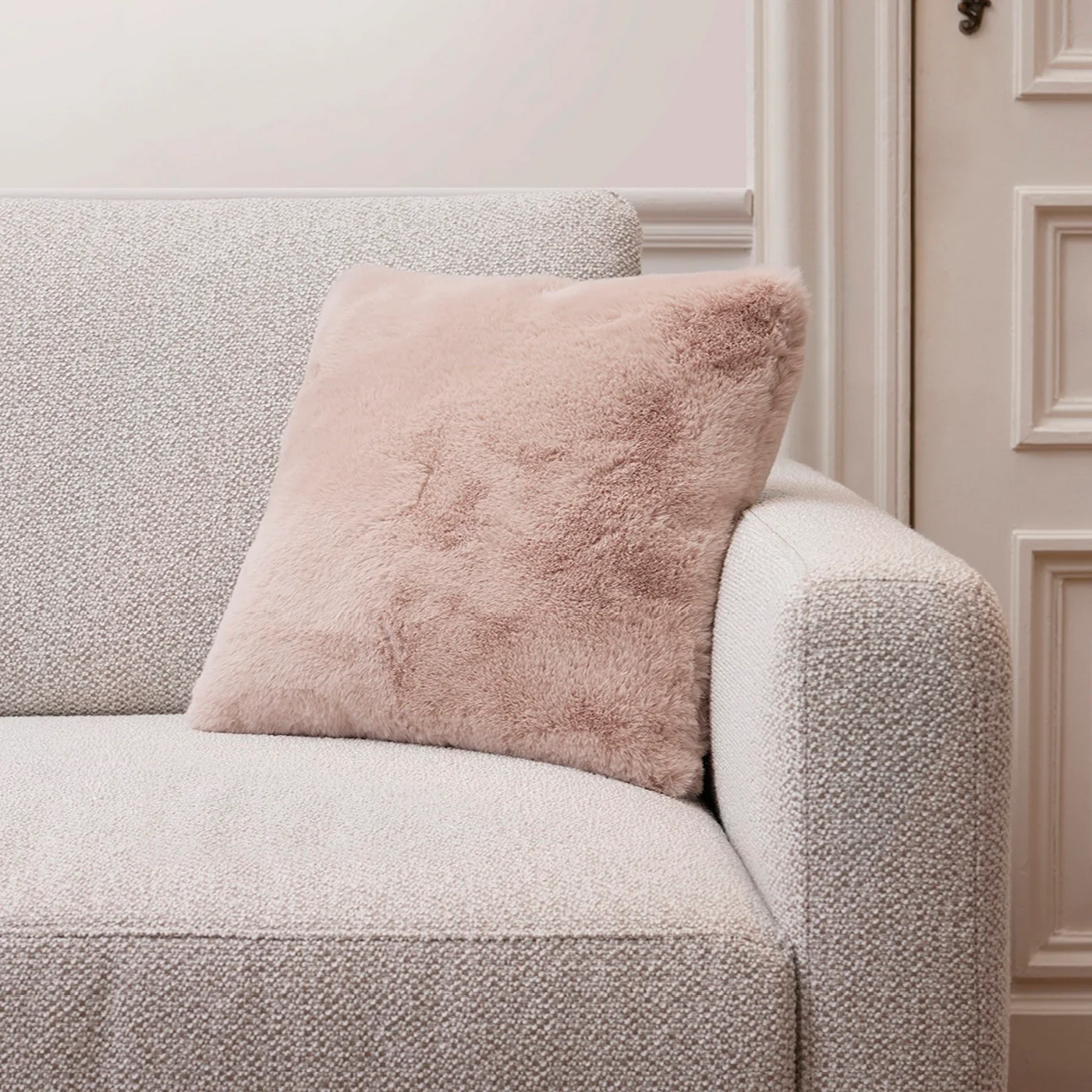 Housse De Coussin Imitation Fourrure - Rose Clair - Uni - Image 4